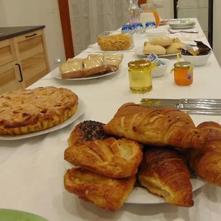 לינה וארוחת בוקר La Stazione