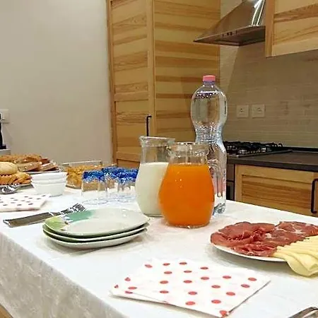 La Stazione 3* モンセーリチェ
